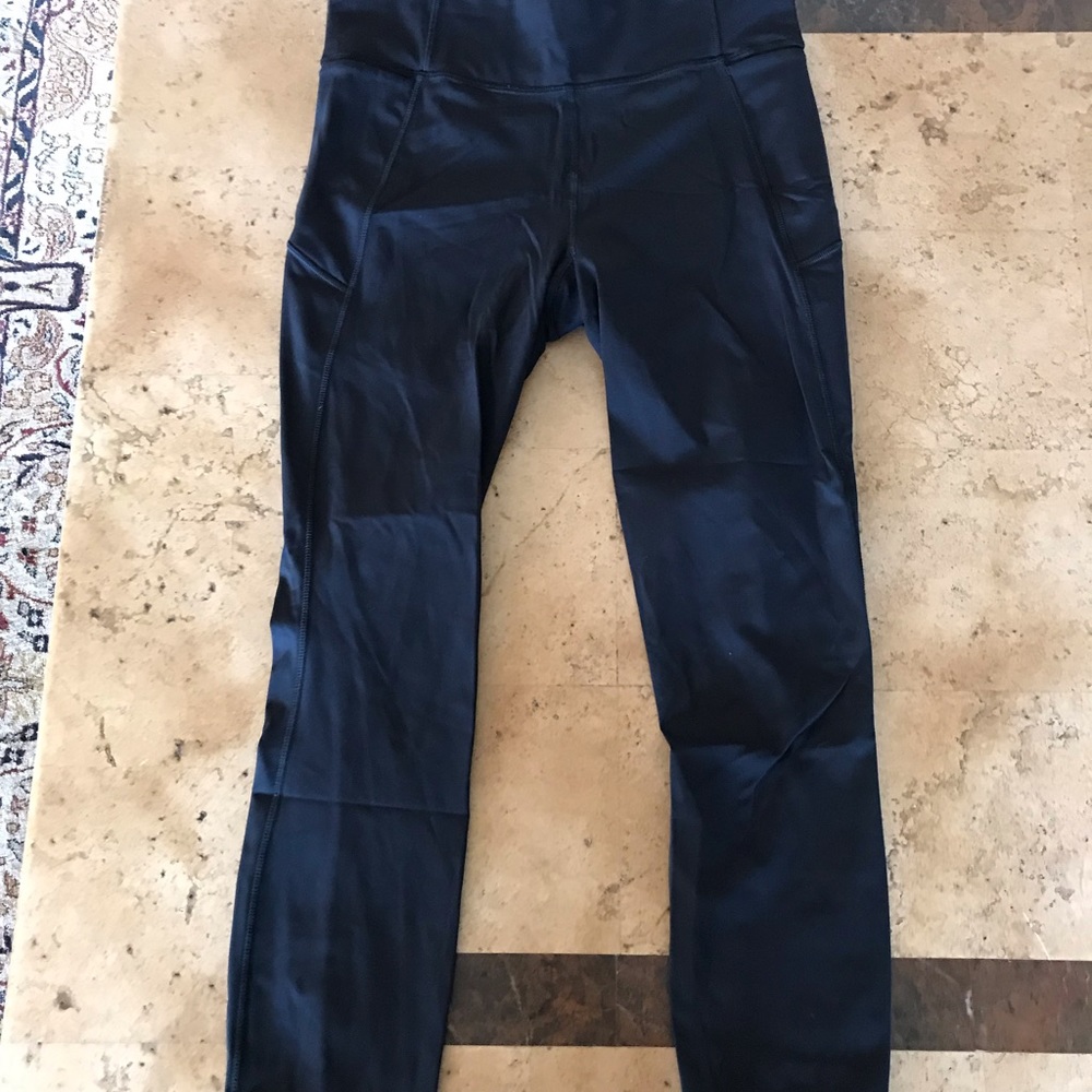 Lululemon crop leggings